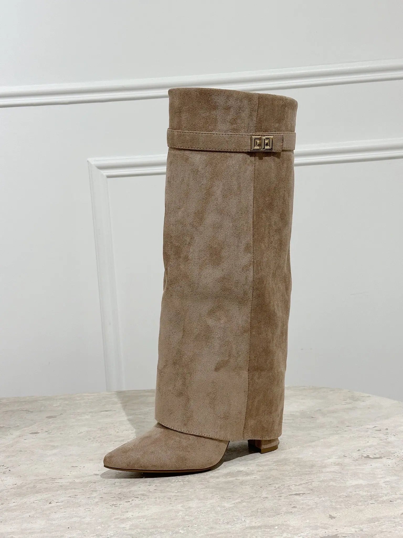 Bottes Nina beige précommande expédition le 03/10 MaisonPerla Collection
