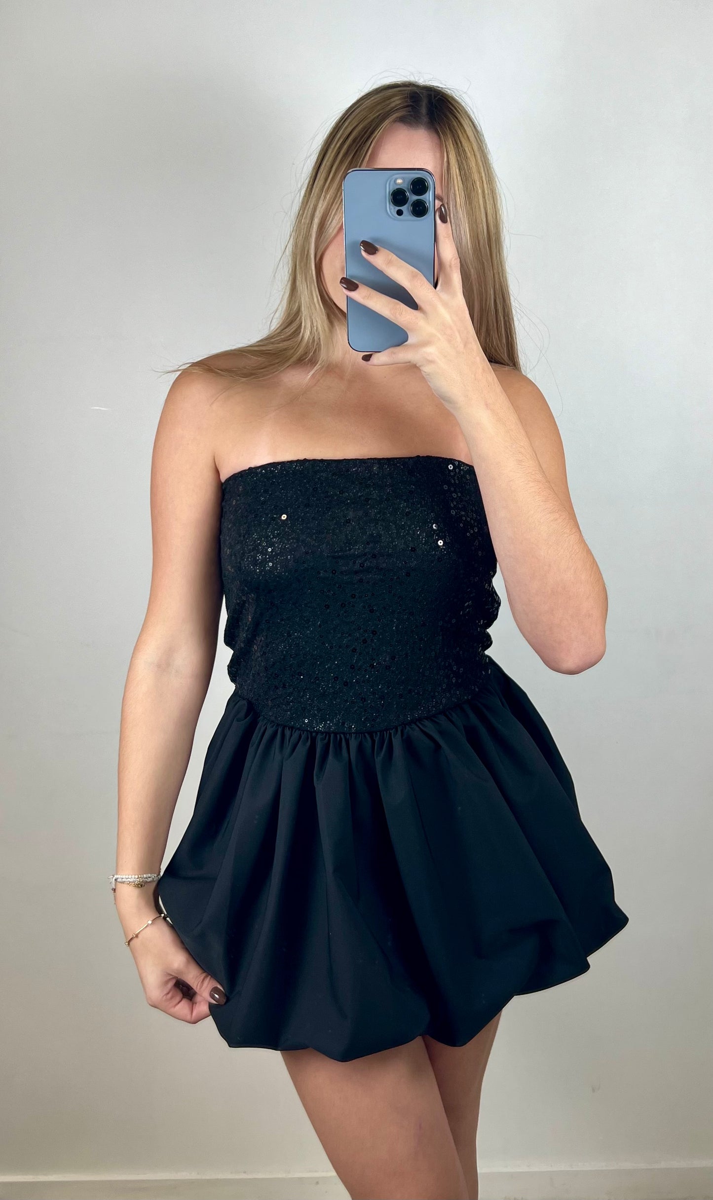 Robe Isa noir