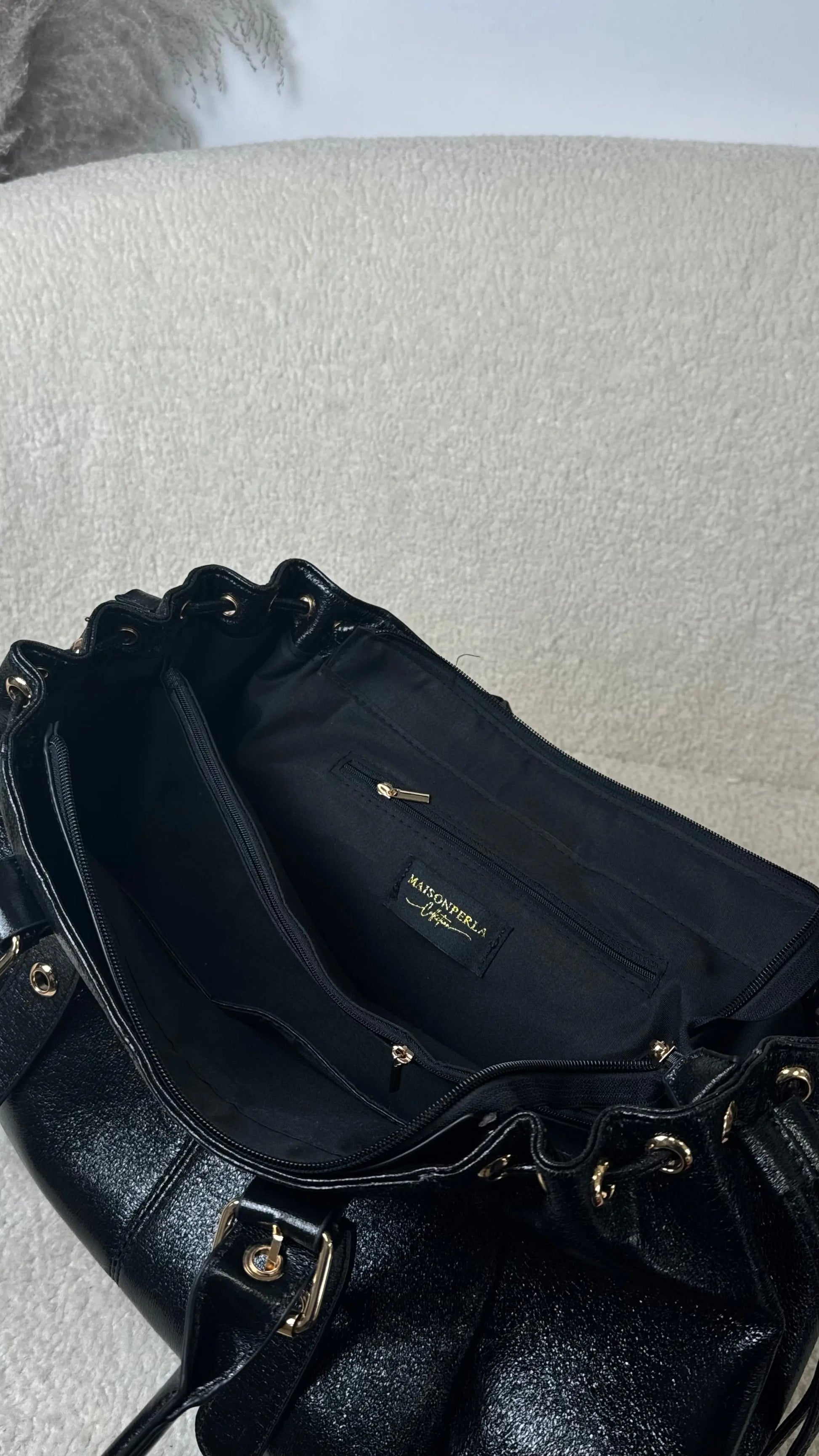 Sac Alma noir paillettes MaisonPerla disponible vendredi à 18h ! j'active l'alerte MaisonPerla Collection