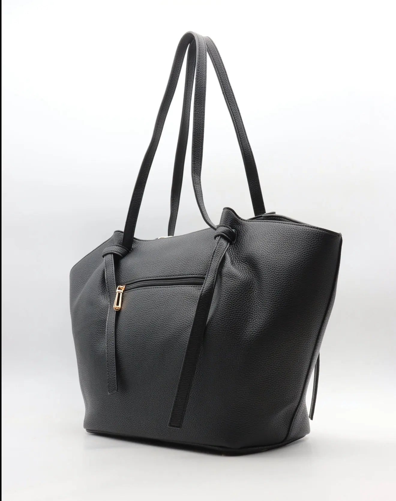 Sac Carla noir précommande expédition le 24/08 MaisonPerla Collection