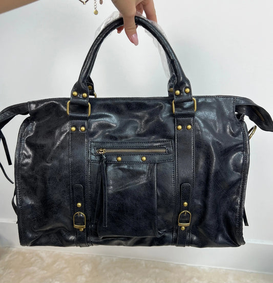 Sac Elsa brillant noir XXL précommande expédition le 15/08 MaisonPerla Collection