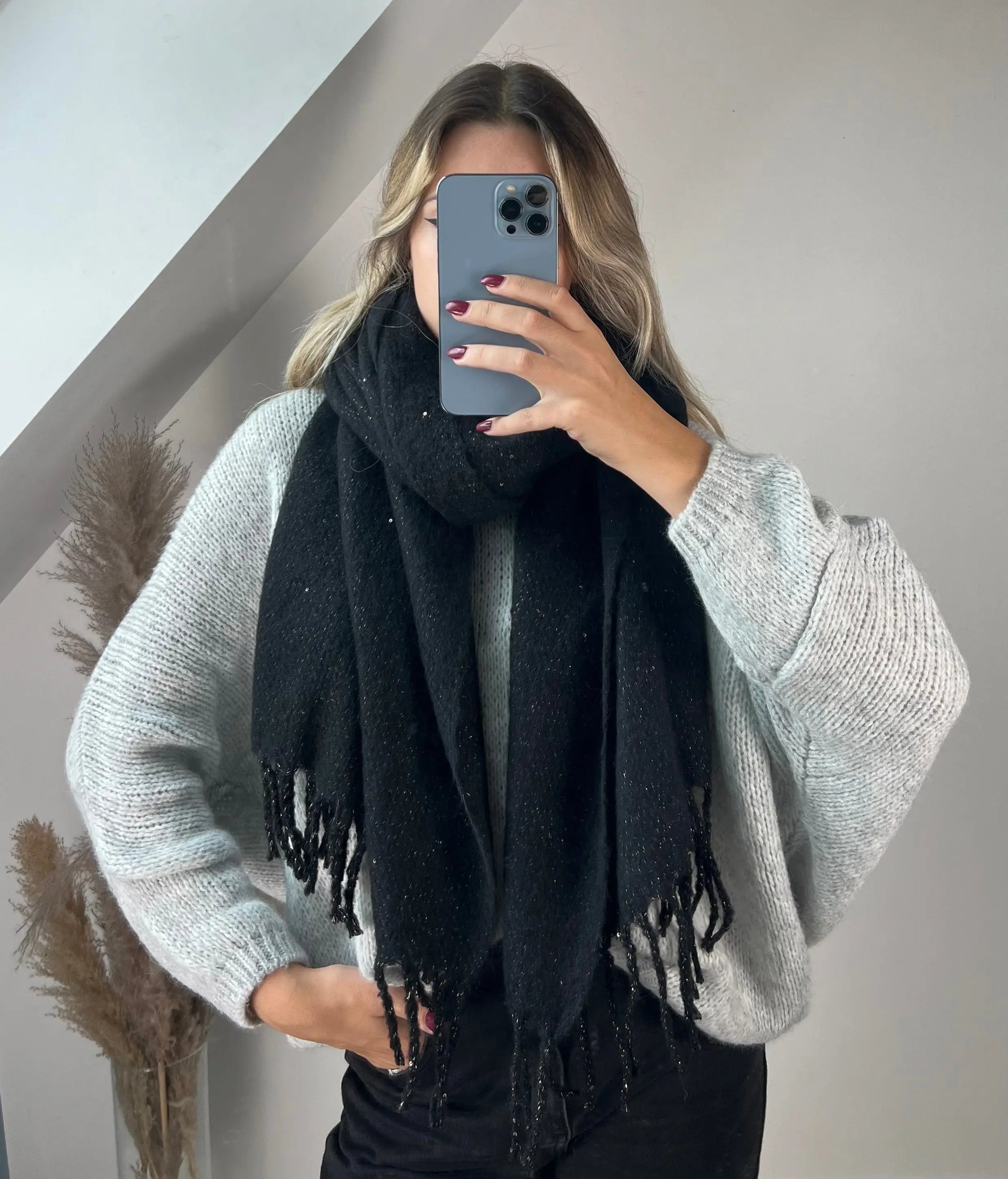 Écharpe Fluffy paillettes noir MaisonPerla Collection